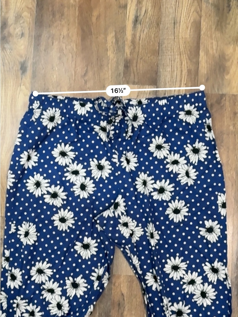 Victoria's Secret Mayfair Daisy Polka Dot Pajama Set - Picture 8 of 11